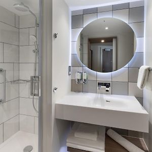 Queen Room Mobility Access